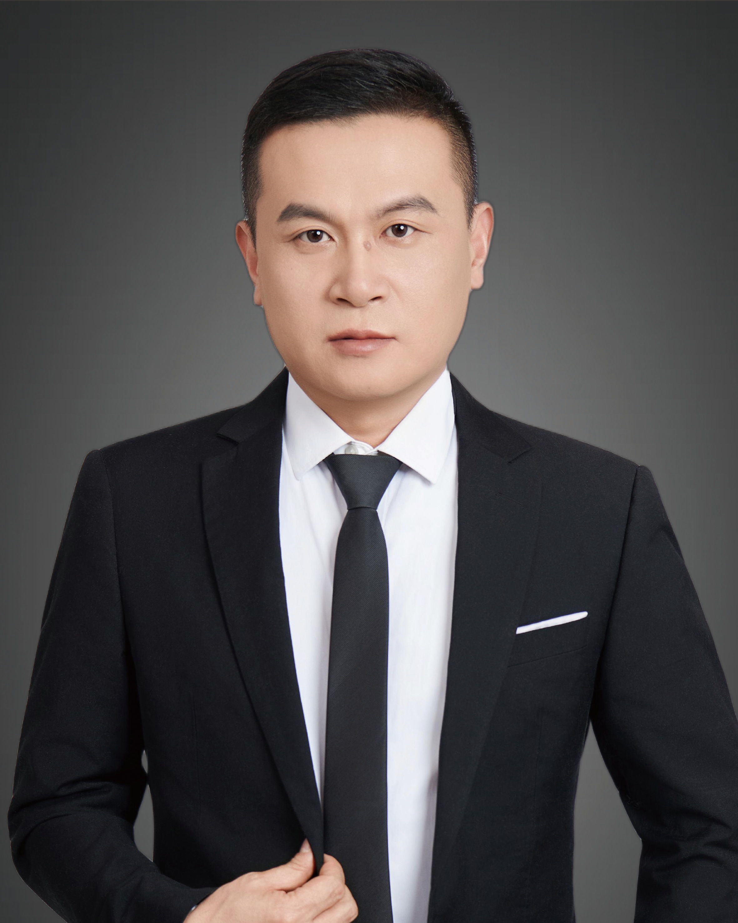 常务副会长 金李华